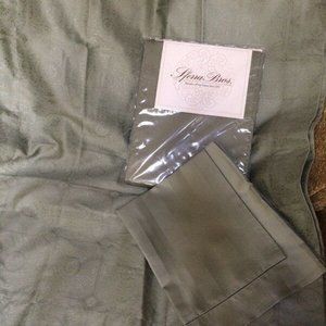 Sferra Olympia Standard Sham New